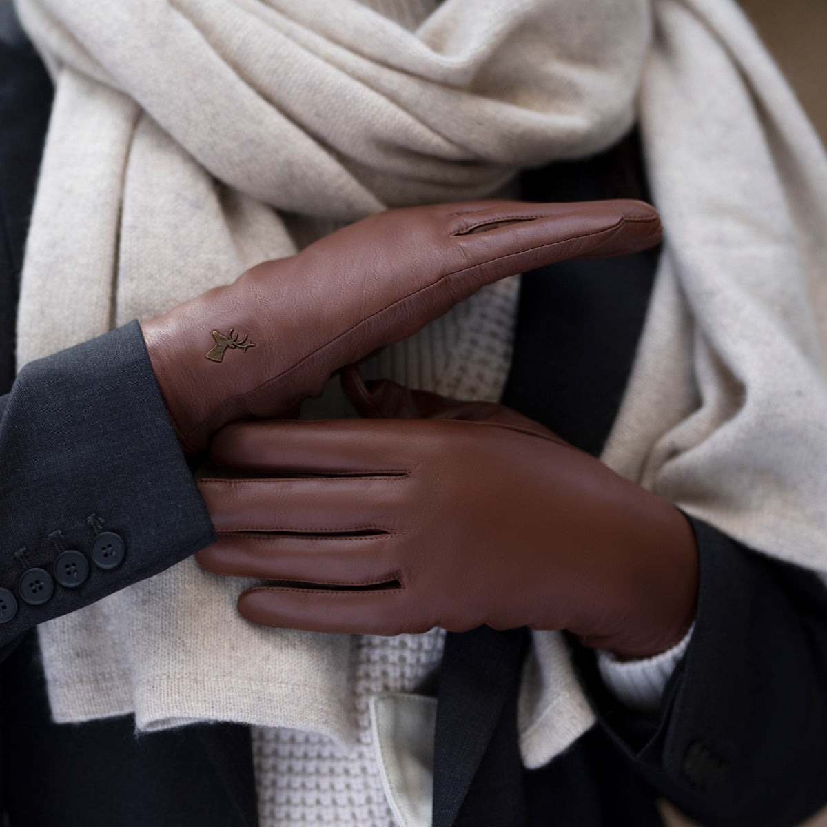Ivy (brown) - sheepskin leather gloves with wool/cashmere lining & touchscreen feature - Schwartz & von Halen - US - 6