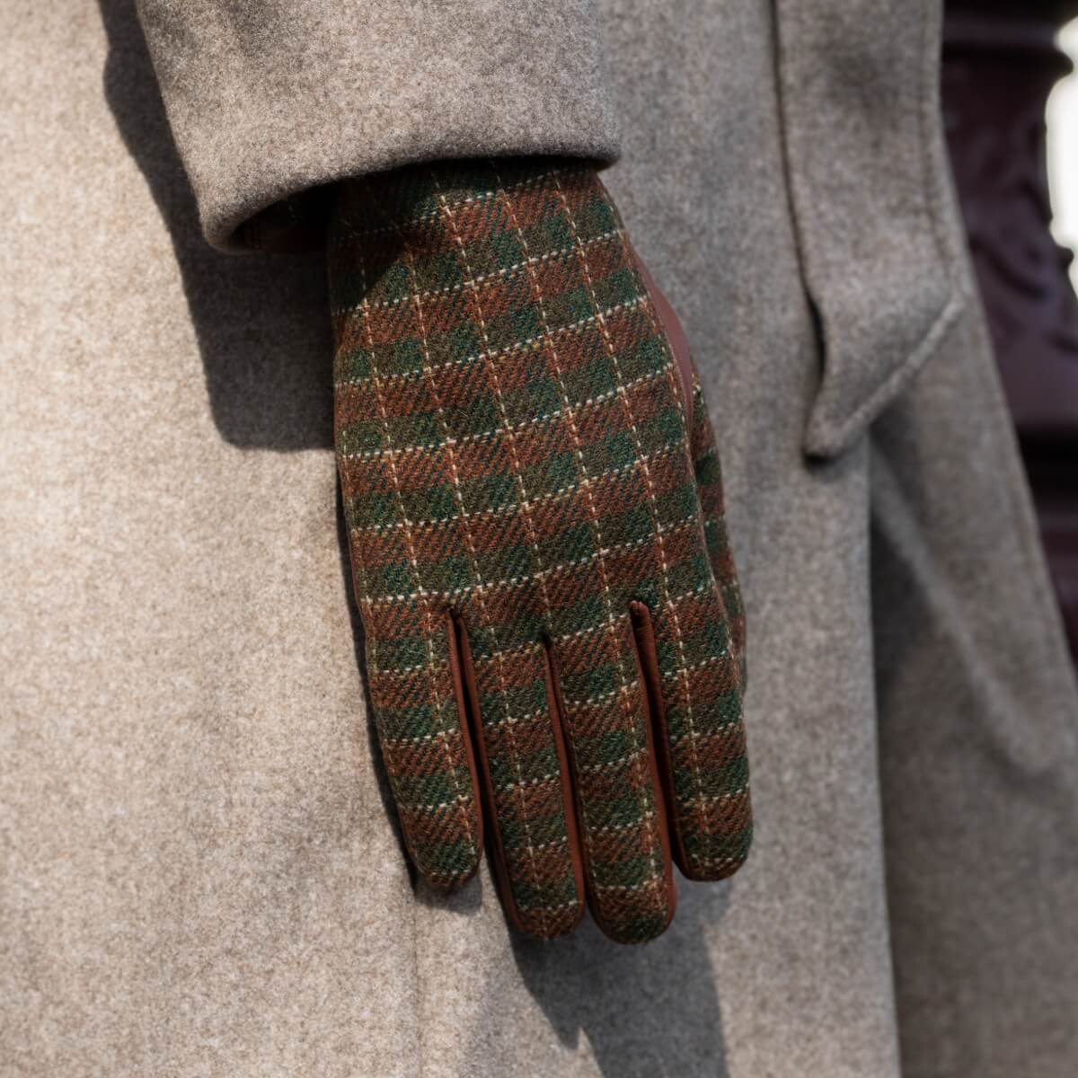 Rosie - sheepskin leather gloves with fleece lining & touchscreen feature - Schwartz & von Halen - US - 8