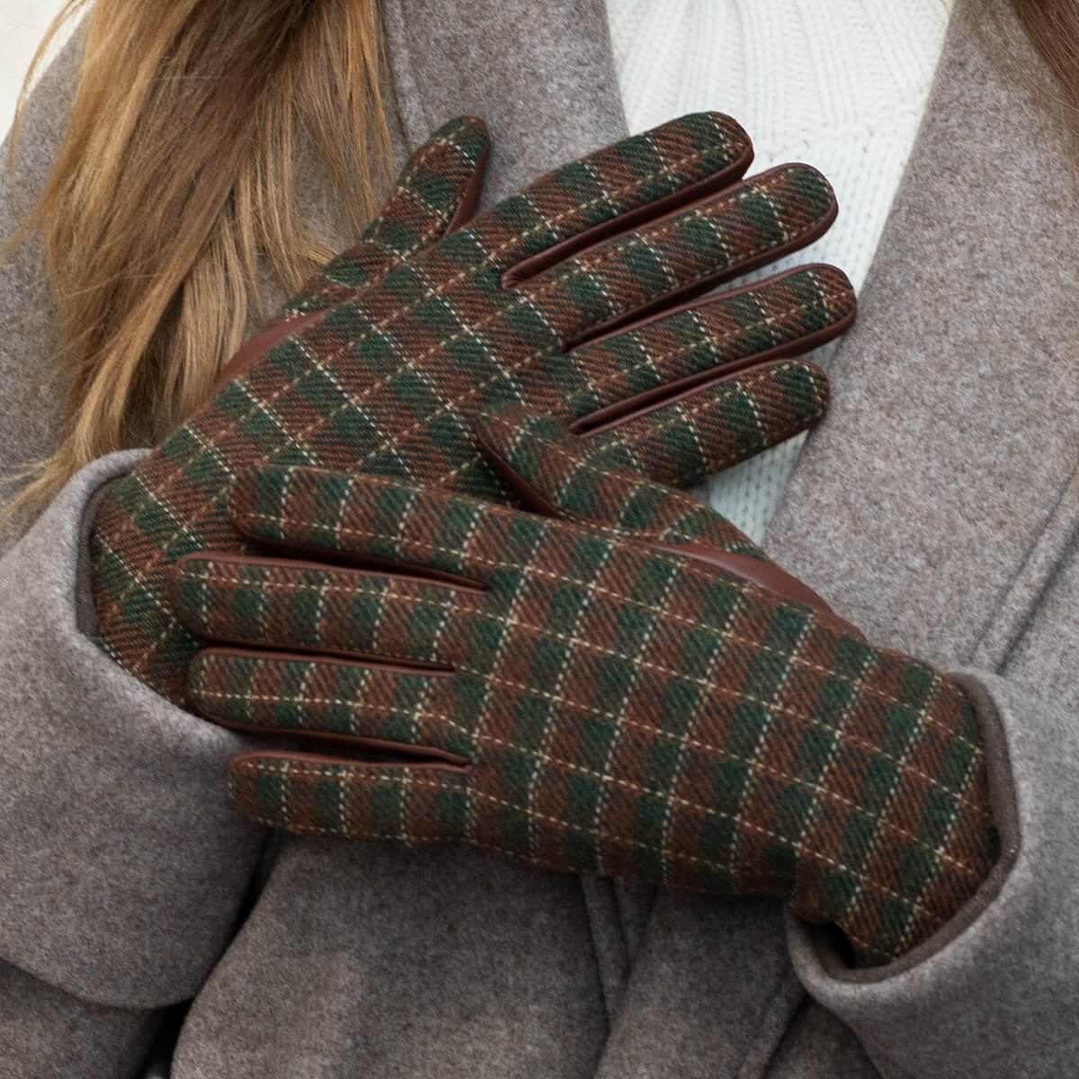 Rosie - sheepskin leather gloves with fleece lining & touchscreen feature - Schwartz & von Halen - US - 7