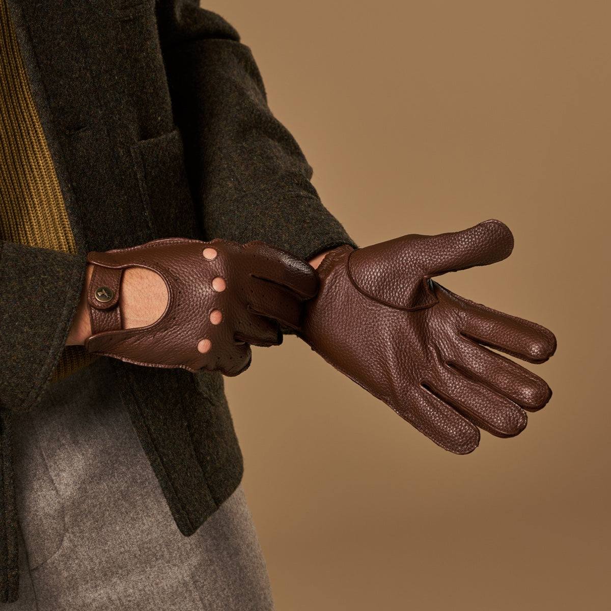Austin (brown) – luxurious driving gloves made of American deerskin leather - Schwartz & von Halen - EU - 4