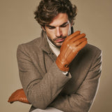 Harvey (cognac) - Goatskin leather gloves with luxurious wool lining & touchscreen feature