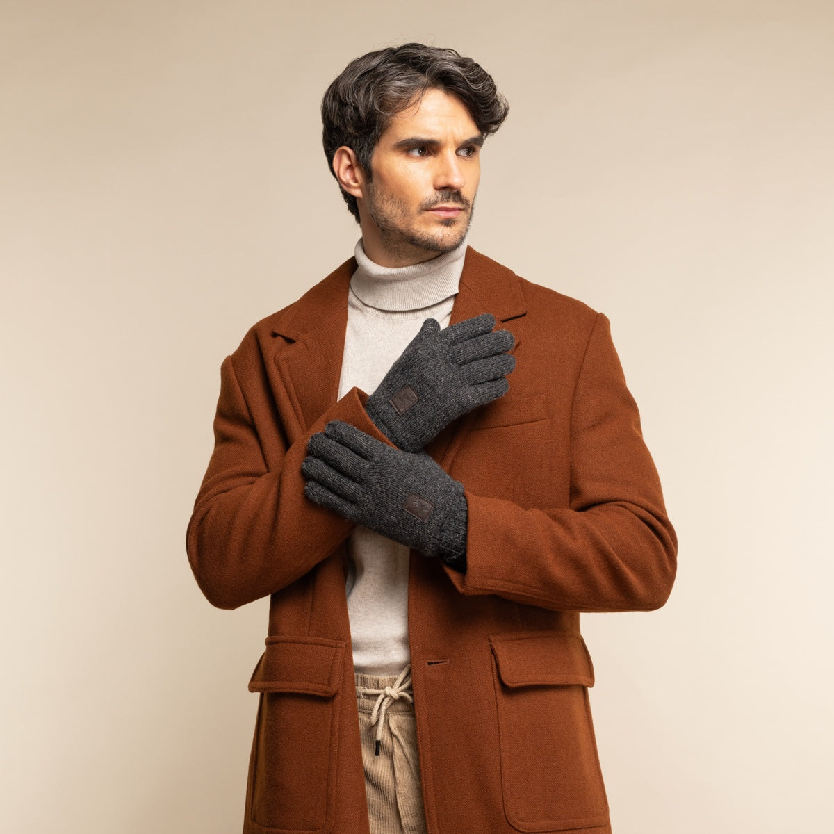 Hudson (dark grey) - knitted gloves from Shetland wool with warm fleece lining - Schwartz & von Halen - US - 5