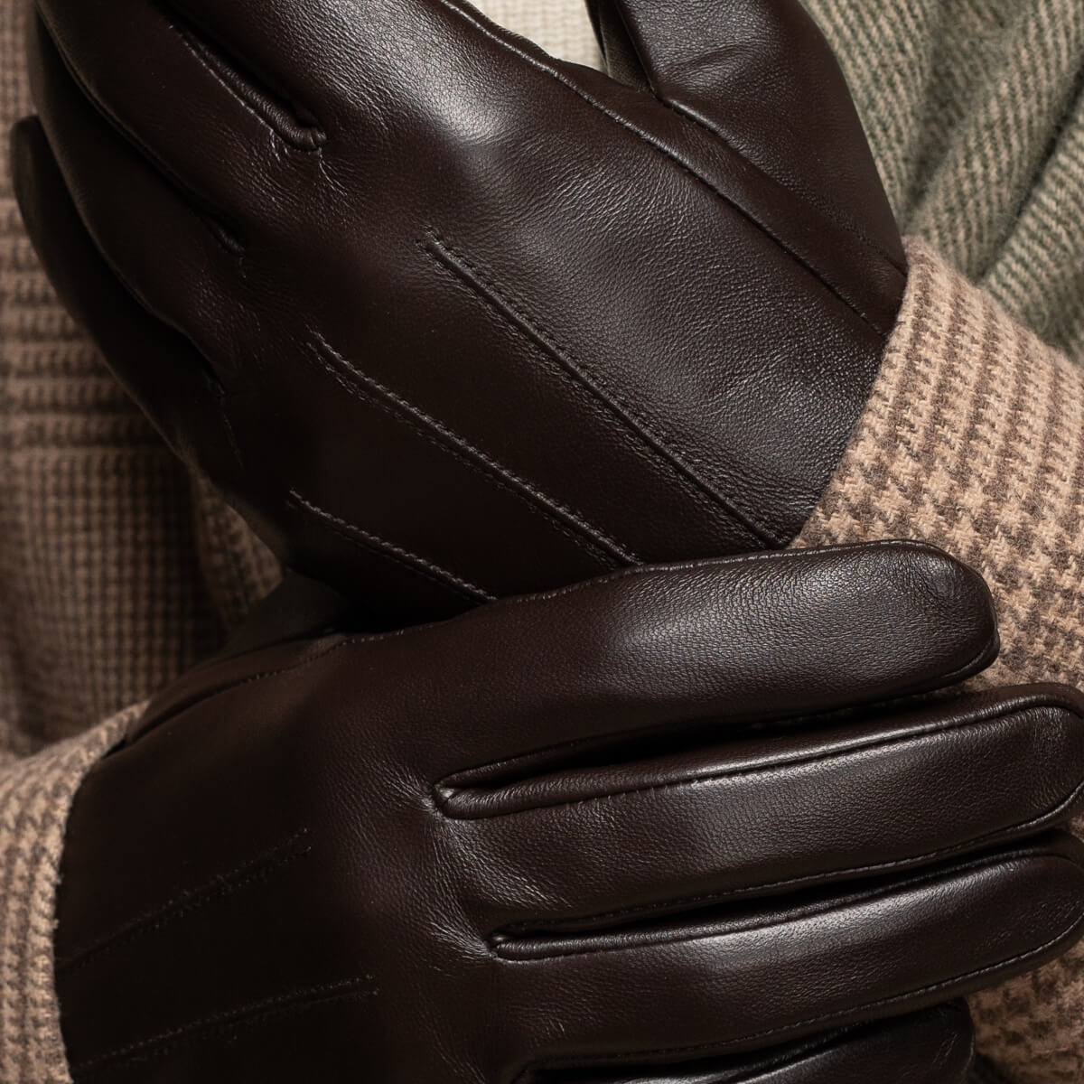 Jake (dark brown) - sheepskin gloves with warm fleece lining & touchscreen feature - Schwartz & von Halen - US - 11