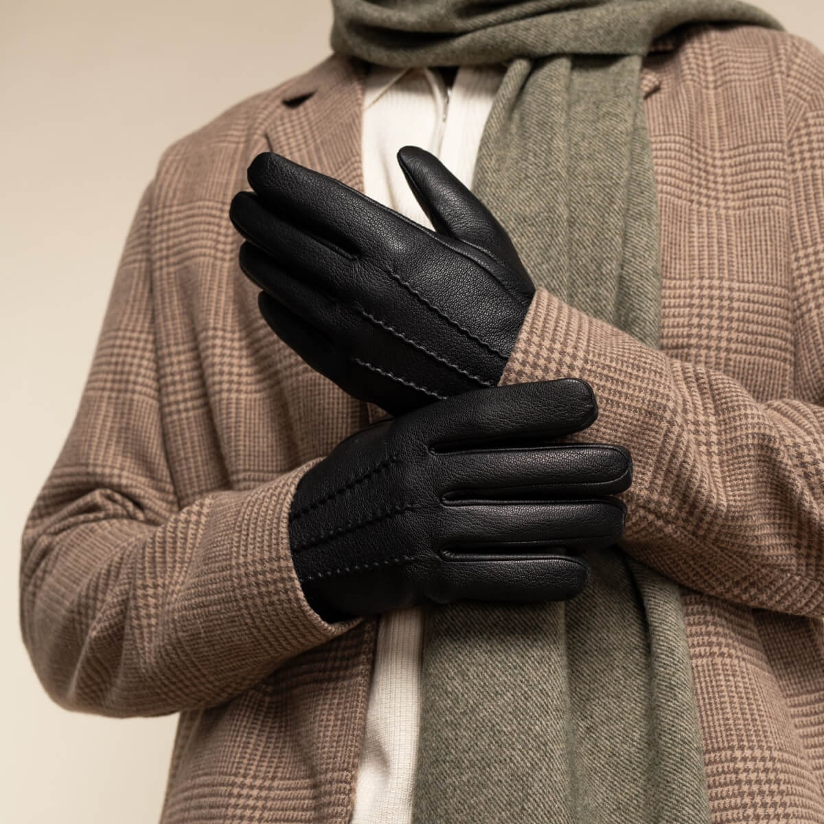 Jaxon (black) - goatskin leather gloves with luxurious faux fur lining & touchscreen feature - Schwartz & von Halen - US - 14