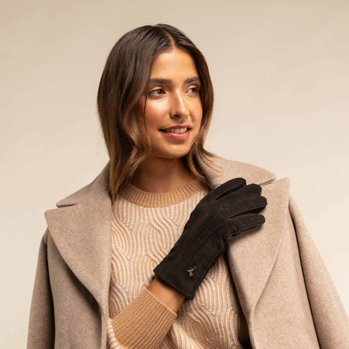 Josie (brown) - suede goatskin leather gloves with luxurious sheep fur lining - Schwartz & von Halen - US - 5
