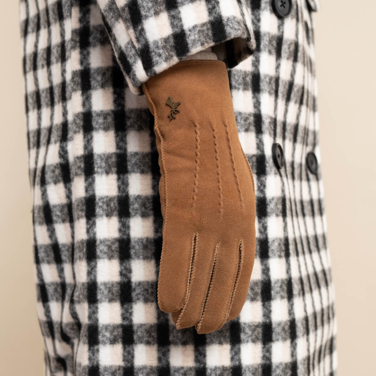 Josie (camel) - suede goatskin leather gloves with luxurious sheep fur lining - Schwartz & von Halen - US - 8