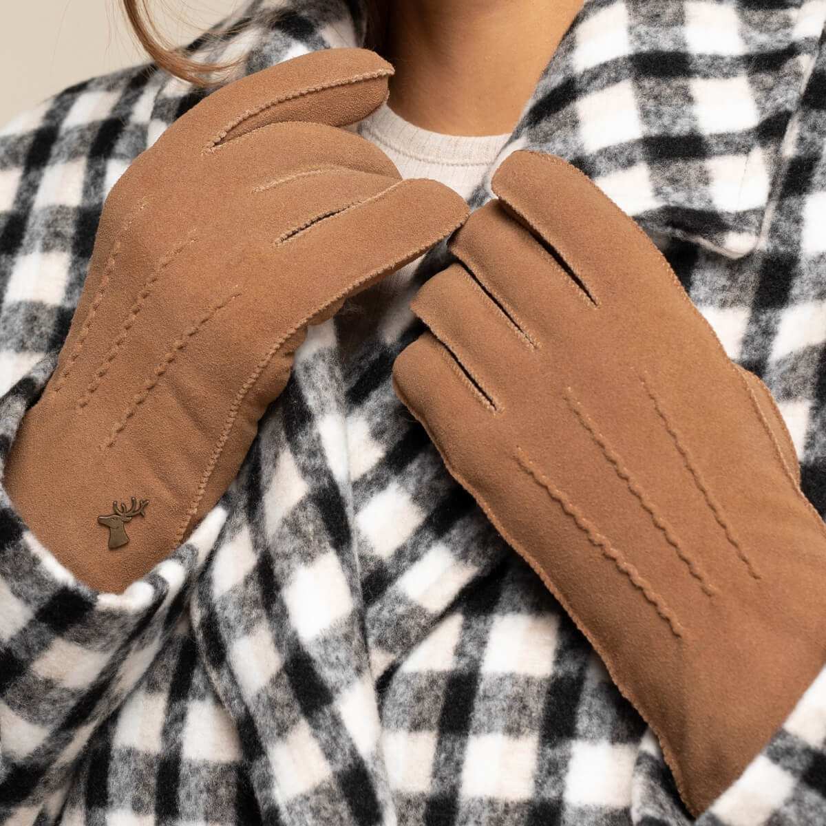 Josie (camel) - suede goatskin leather gloves with luxurious sheep fur lining - Schwartz & von Halen - US - 10