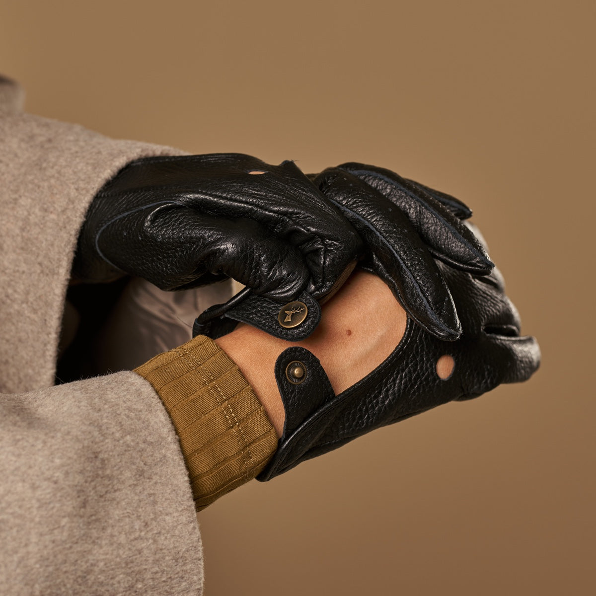 Marley (black) – luxurious driving gloves made of American deerskin leather - Schwartz & von Halen - EU - 7