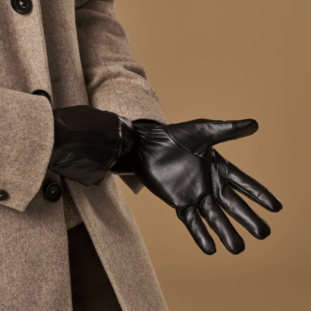 Musk - vegan leather gloves with fleece lining & touchscreen feature - Schwartz & von Halen - US - 9