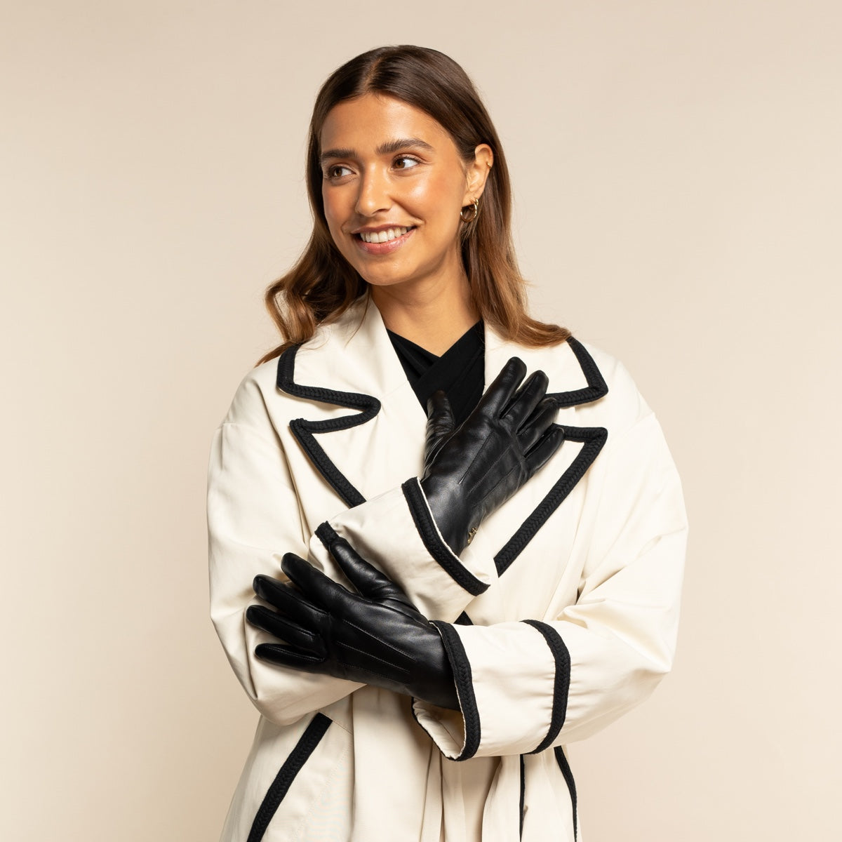 Olivia – sheepskin gloves with luxurious faux fur lining & touchscreen feature - Schwartz & von Halen - US - 6