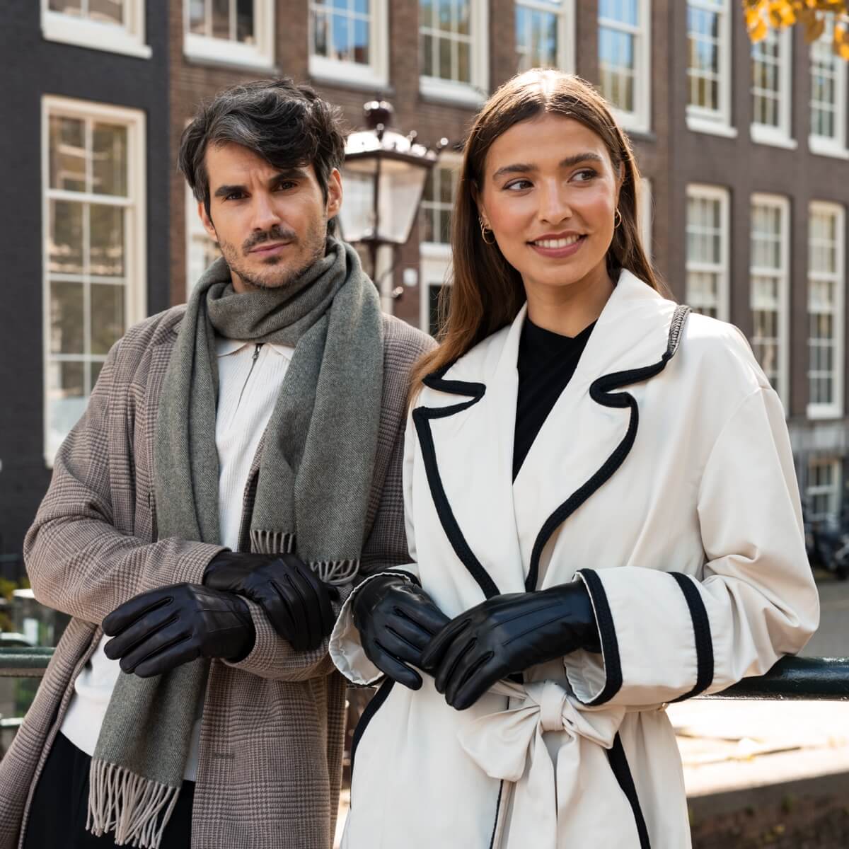 Olivia – sheepskin gloves with luxurious faux fur lining & touchscreen feature - Schwartz & von Halen - US - 8