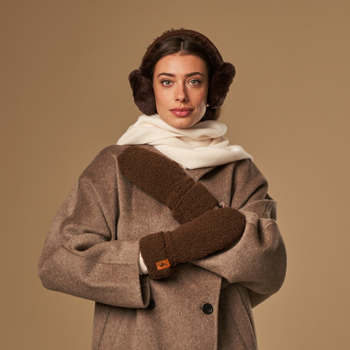 Sophia (brown) - Ultra-soft teddy mittens with warm faux fur lining - Schwartz & von Halen - US - 5