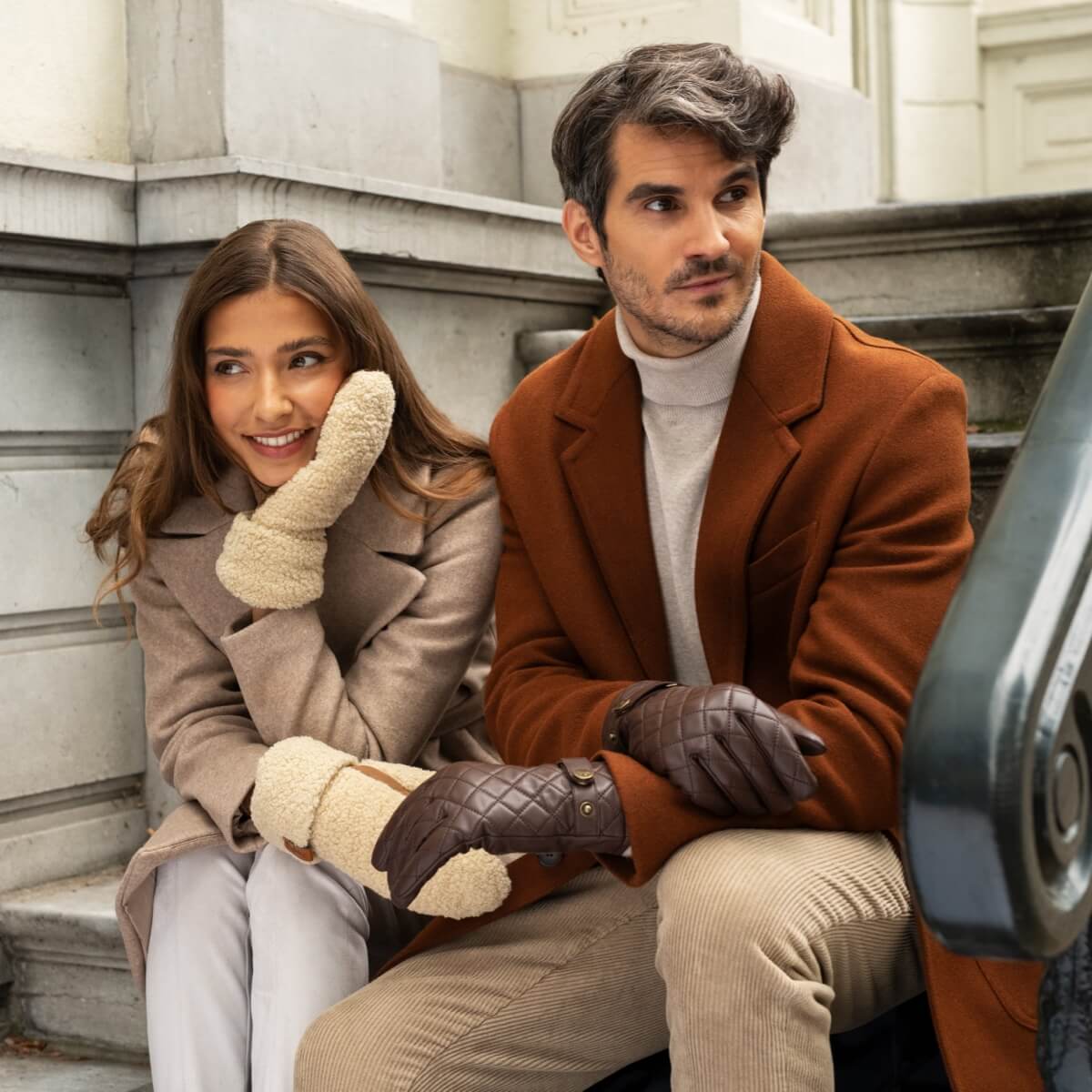 Sophia (beige) - suede teddy mittens with warm faux fur lining - Schwartz & von Halen - US - 15