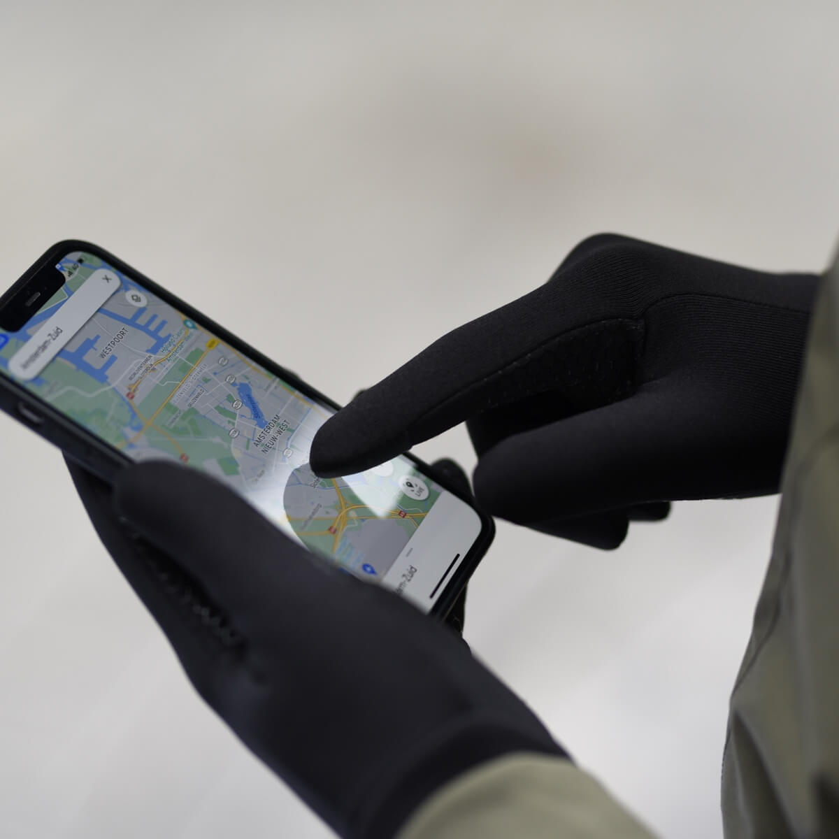 Spyder – activity gloves with fleece lining & touchscreen feature - Schwartz & von Halen - US - 4