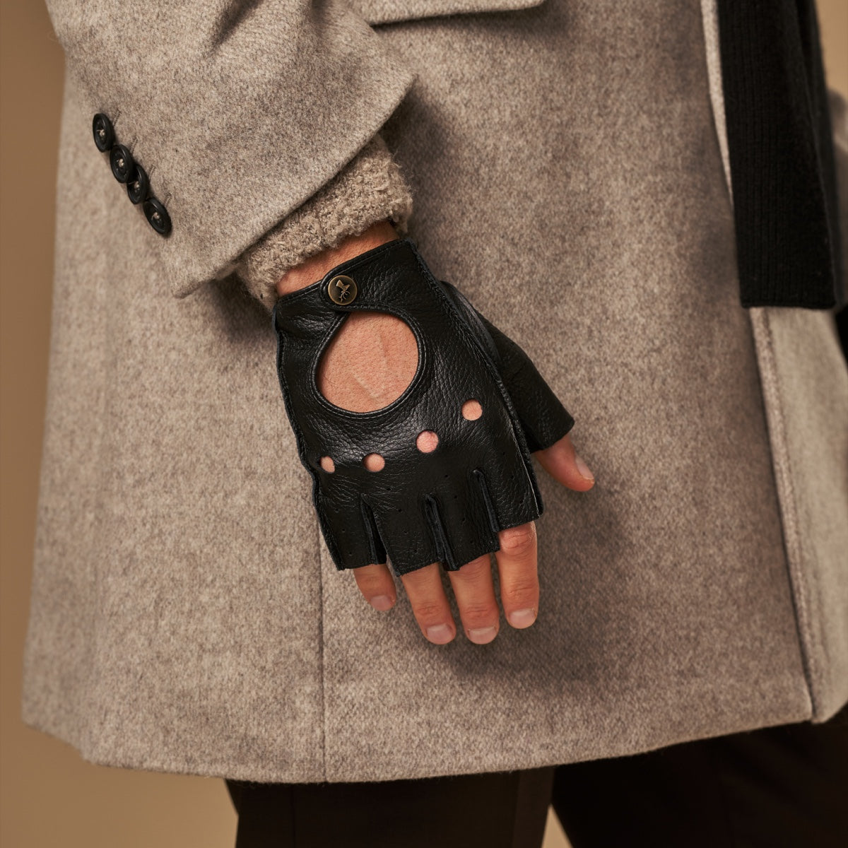 Zane (black) – luxurious fingerless driving gloves made of American deerskin leather - Schwartz & von Halen - EU - 9