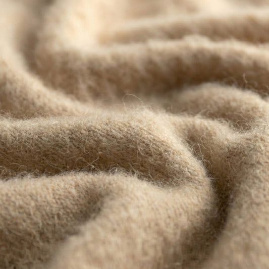 Cashmere vs. Wool Gloves: Which Lining Is Best?