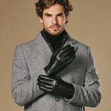 Alexander (black) - Men’s lambskin leather gloves with luxurious rabbit fur lining and touchscreen feature