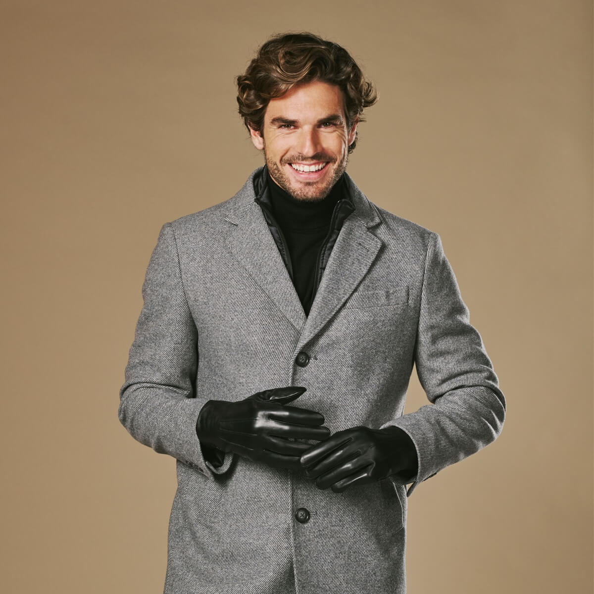 Alexander (black) - Men’s lambskin leather gloves with luxurious rabbit fur lining and touchscreen feature - Schwartz & von Halen - US - 7