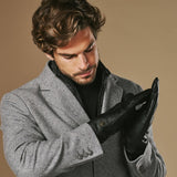 Alexander (black) - Men’s lambskin leather gloves with luxurious rabbit fur lining and touchscreen feature