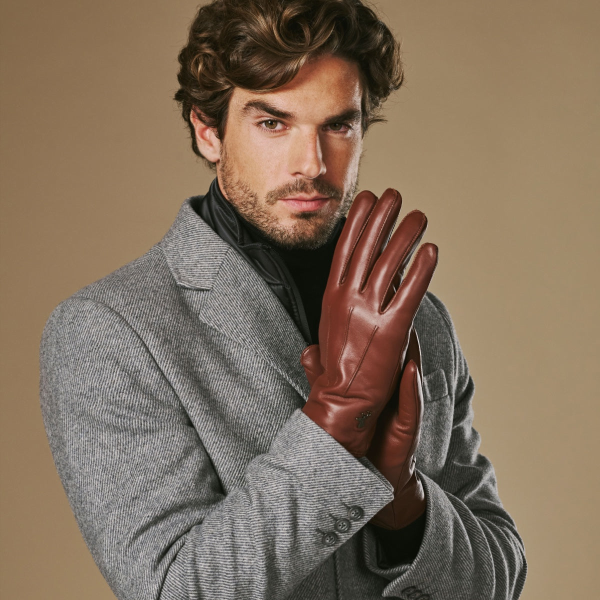 Alexander (brown) - Men’s lambskin leather gloves with luxurious rabbit fur lining and touchscreen feature - Schwartz & von Halen - US - 6