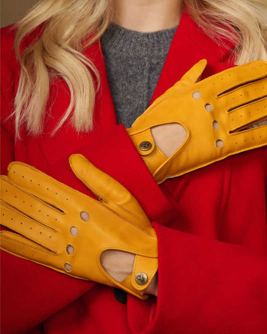 Alexis (yellow) – Classic women's lambskin driving gloves with touchscreen feature