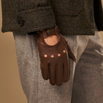 Austin (brown) – luxurious driving gloves made of American deerskin leather  - Schwartz & von Halen - EU -  6