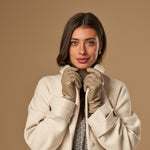 Ivy (beige) – sheepskin leather gloves with wool/cashmere lining & touchscreen feature  - Schwartz & von Halen - US - 7