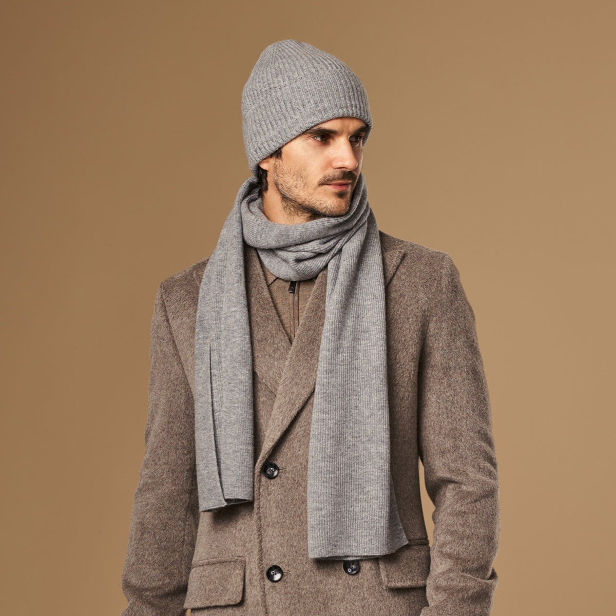 Charlie (grey) - premium scarf made of soft Merino wool (unisex) - Schwartz & von Halen - US - 3