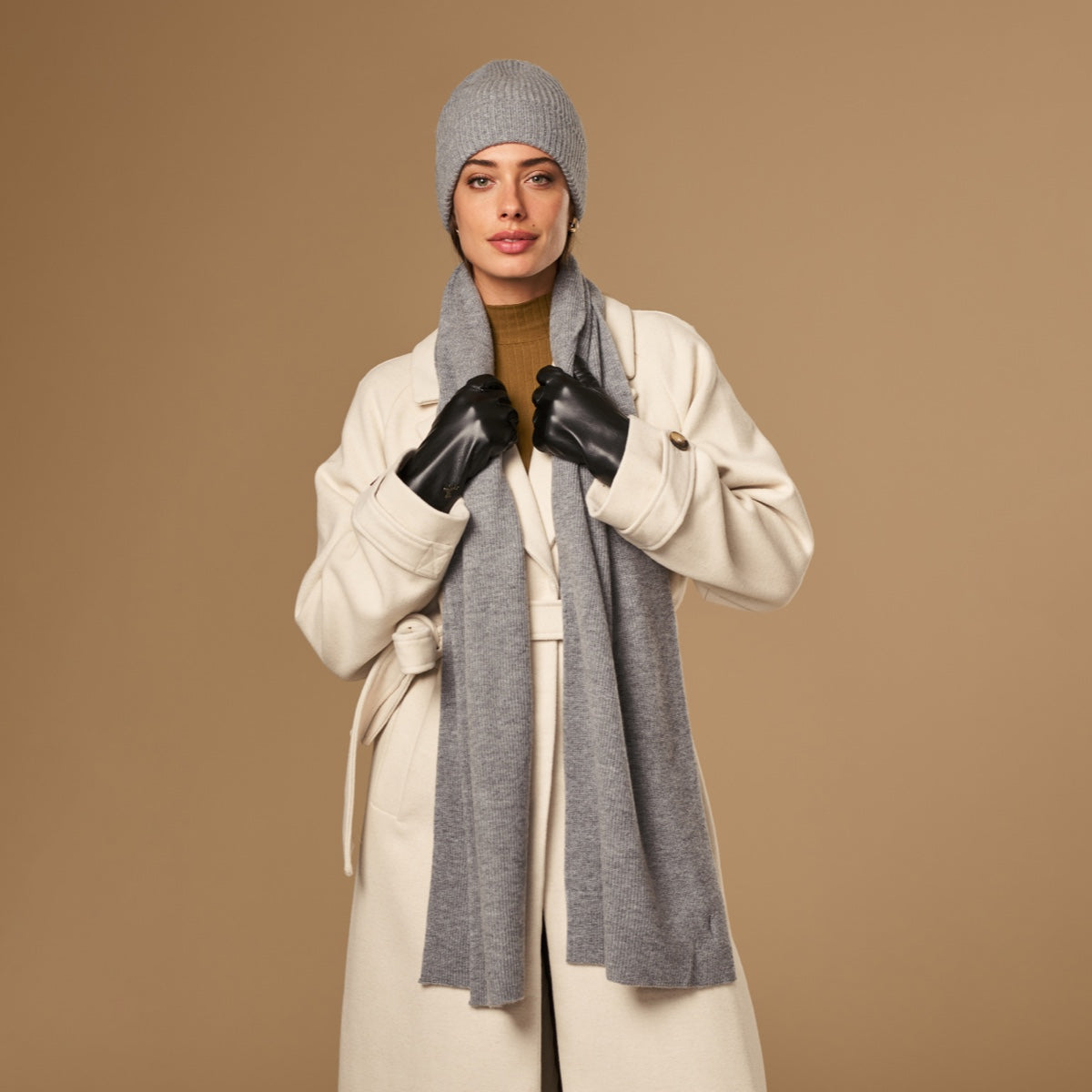 Charlie (grey) - premium scarf made of soft Merino wool (unisex) - Schwartz & von Halen - US - 4