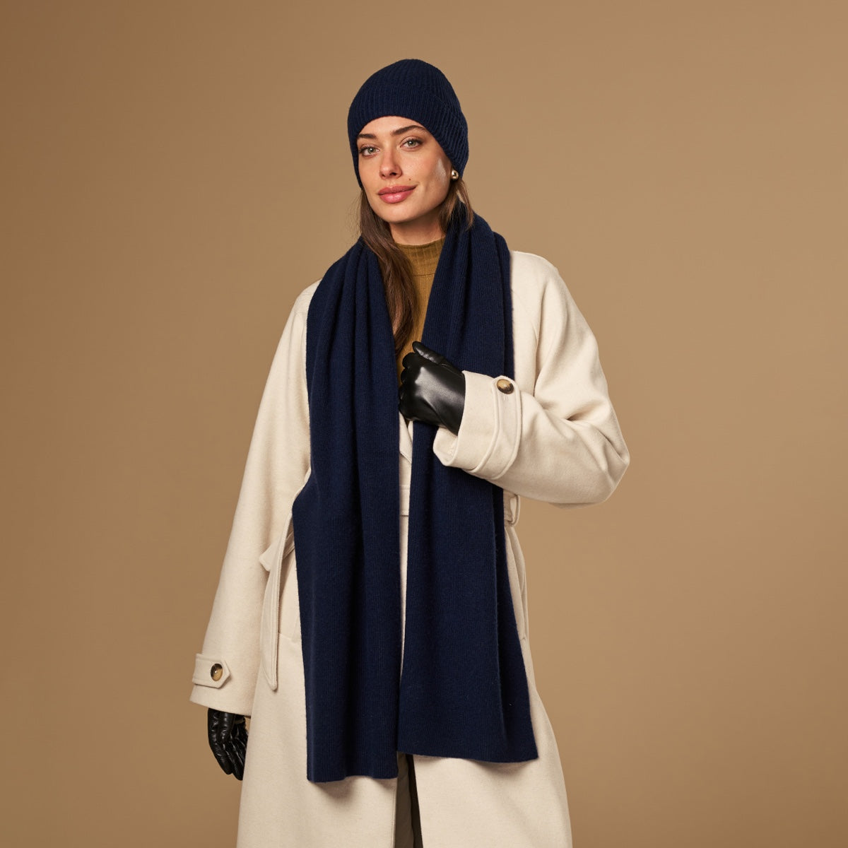Charlie (navy blue) - premium scarf made of soft Merino wool (unisex) - Schwartz & von Halen - US - 3