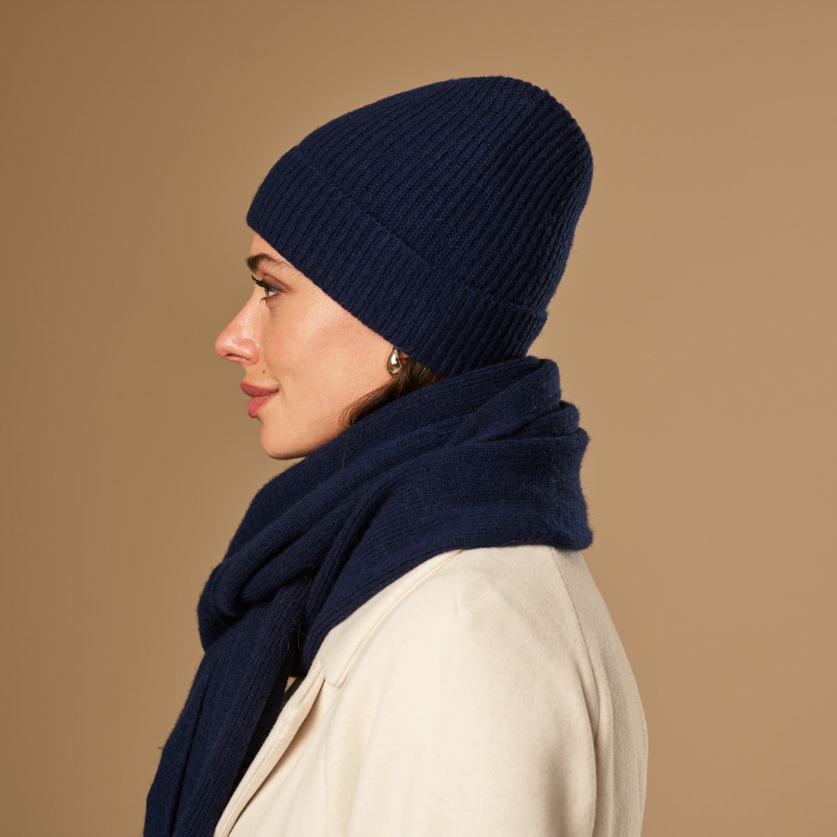 Charlie (navy blue) - premium scarf made of soft Merino wool (unisex) - Schwartz & von Halen - US - 5