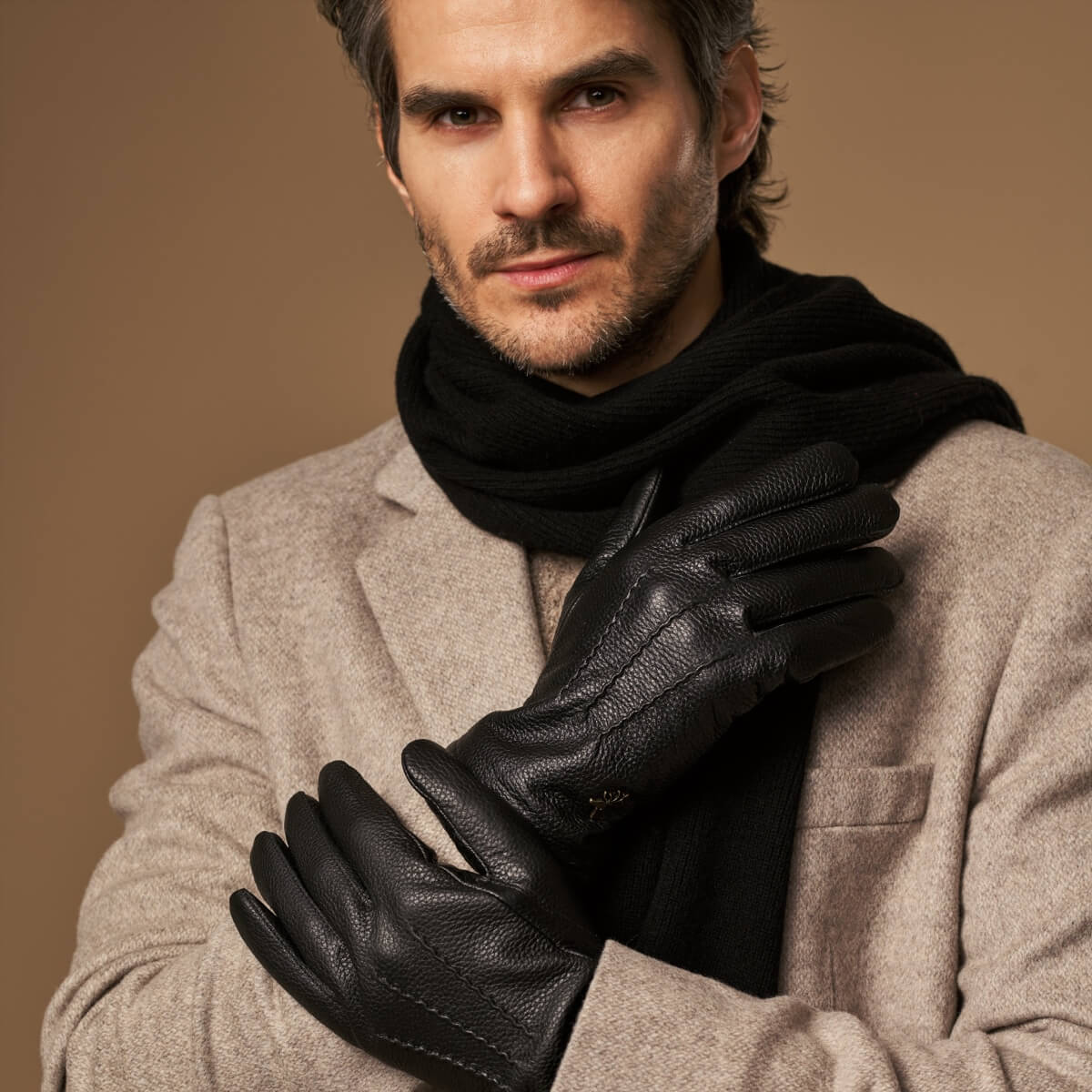 Columbus (black) – luxurious deerskin (American deerskin) leather gloves with warm wool lining - Schwartz & von Halen - US - 9