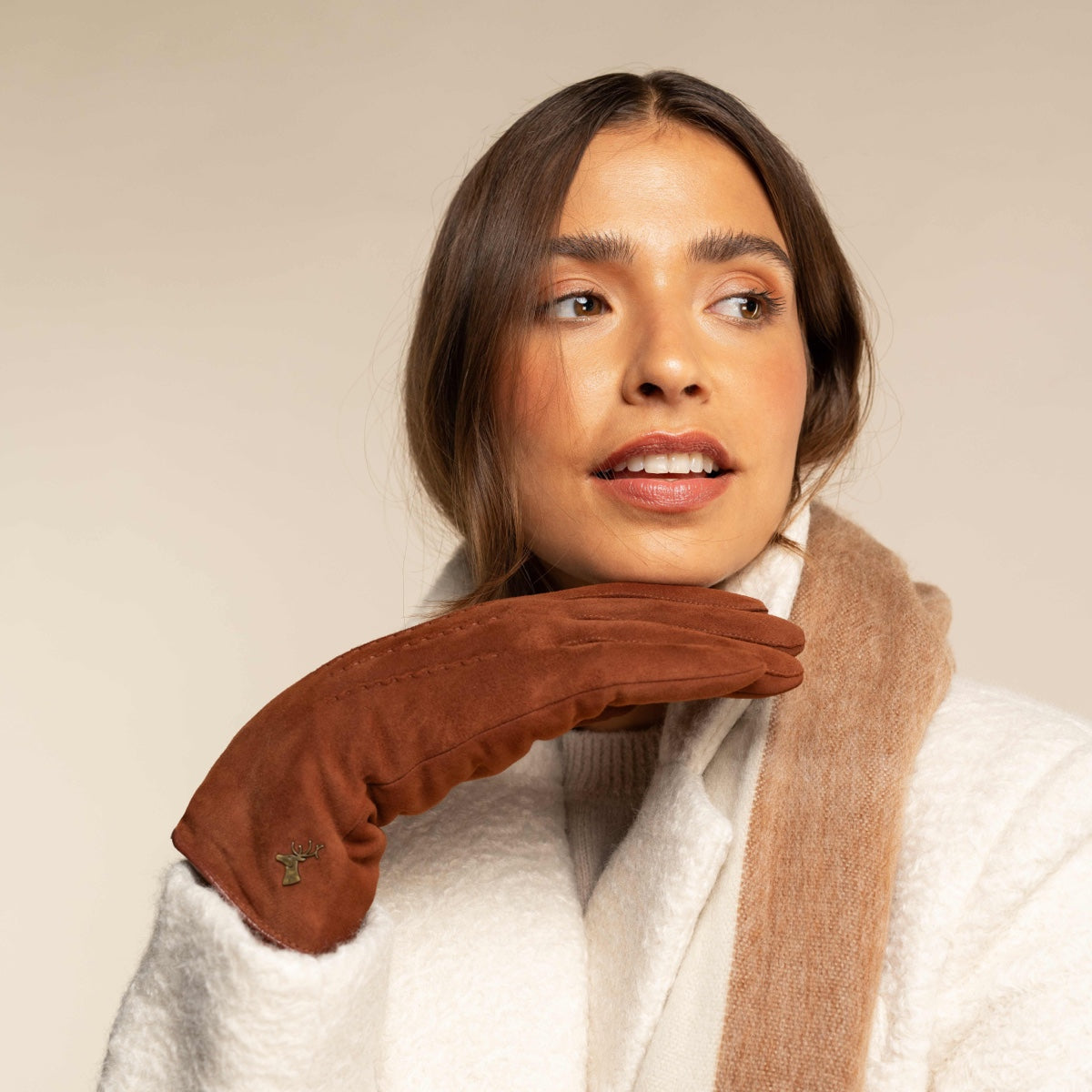 Elizabeth (brown) - suede leather gloves with warm faux fur lining - Schwartz & von Halen - US - 2