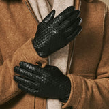 Frederick (black) - Basketweave pattern gloves with wool lining and touchscreen feature