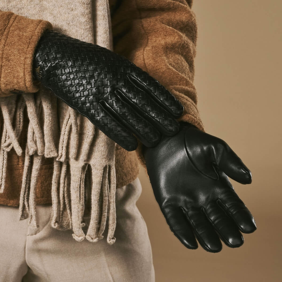 Frederick - black - Basketweave pattern gloves with wool lining and touchscreen feature  - Schwartz & von Halen - US - 8
