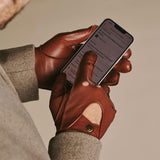 Gosling (cognac) – Classic men's lambskin driving gloves with touchscreen feature