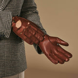 Gosling (cognac) – Classic men's lambskin driving gloves with touchscreen feature