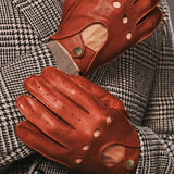 Gosling (cognac) – Classic men's lambskin driving gloves with touchscreen feature