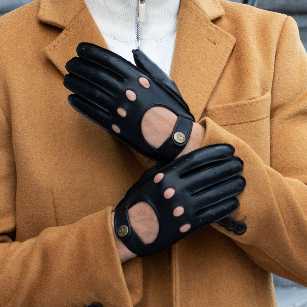 Gosling - black – Classic men's lambskin driving gloves with touchscreen feature - Schwartz & von Halen - US - 7