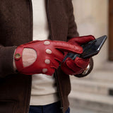 Gosling (red) – Classic men's lambskin driving gloves with touchscreen feature