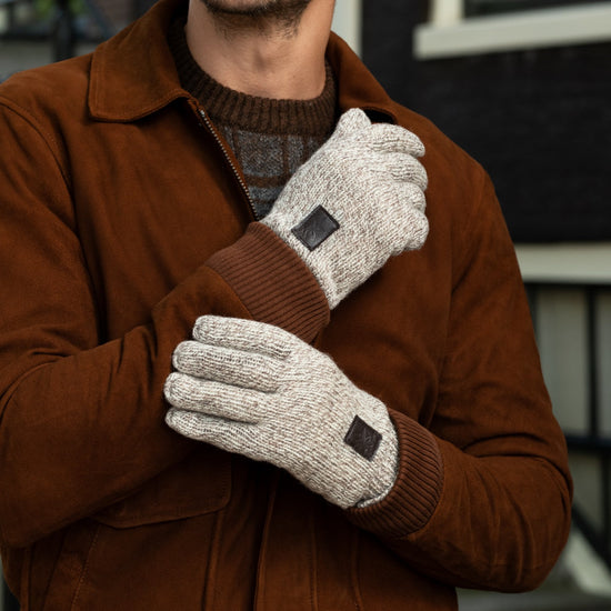 Hudson (light grey) - knitted gloves from Shetland wool with warm fleece lining - Schwartz & von Halen - US - 12