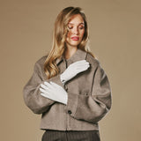 Ivy (white) – Sheepskin leather gloves with wool/cashmere lining & touchscreen feature
