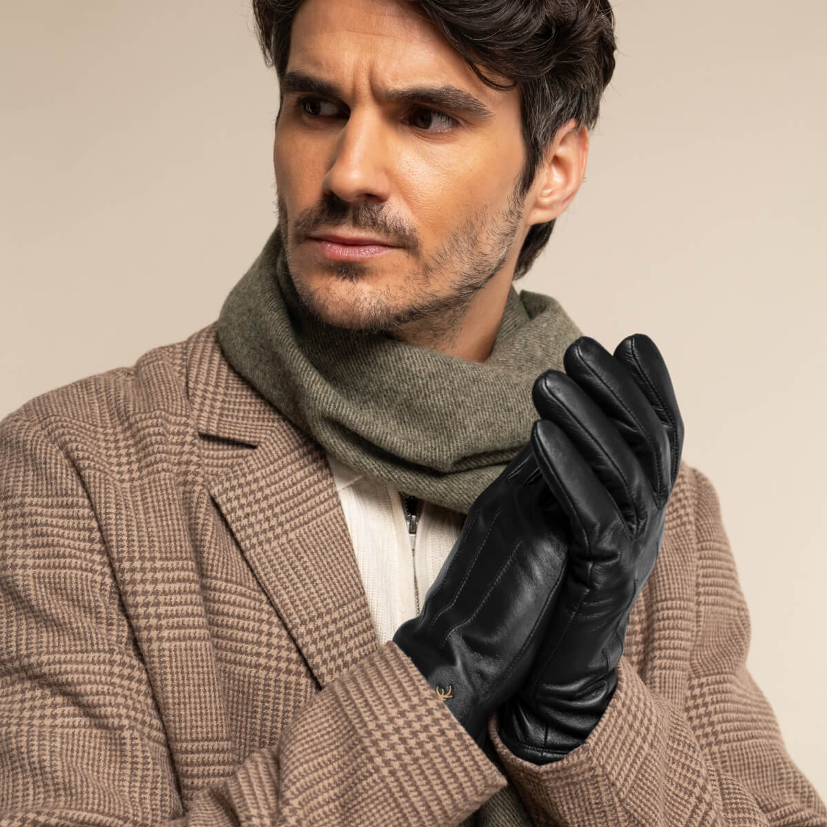 Jake (black) - sheepskin gloves with warm fleece lining & touchscreen feature  - Schwartz & von Halen - US -  6