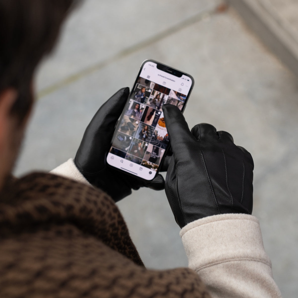 Jake (black) - sheepskin gloves with warm fleece lining & touchscreen feature  - Schwartz & von Halen - US - 5