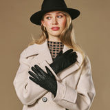 Josephine (black) – Basketweave pattern gloves with wool lining and touchscreen feature