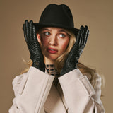 Josephine (black) – Basketweave pattern gloves with wool lining and touchscreen feature
