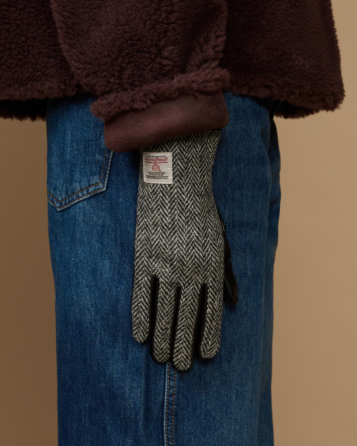 Women's herringbone tweed gloves with black leather fingers