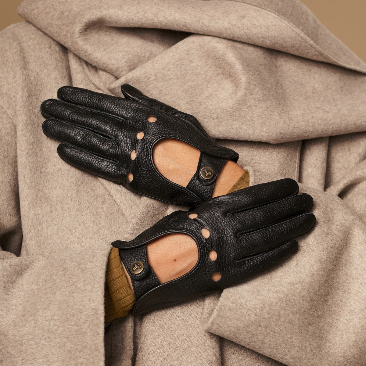 Marley (black) – luxurious driving gloves made of American deerskin leather - Schwartz & von Halen - EU - 10