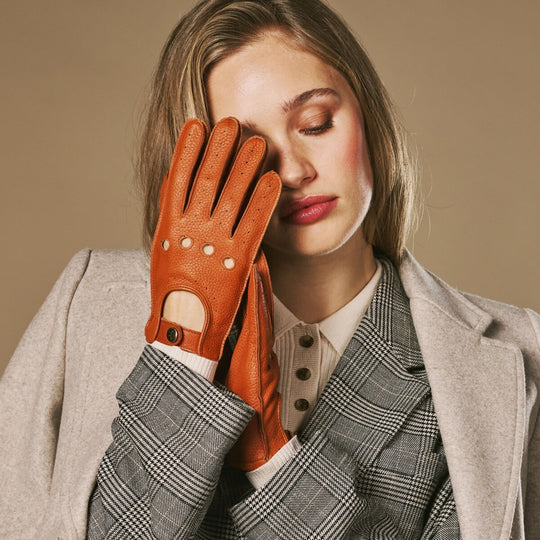 Marley (cognac) – Luxurious women's driving gloves made of American deerskin leather