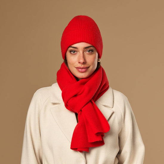 Mischa (red) - premium beanie made of soft Merino wool (unisex) - Schwartz & von Halen - US - 2